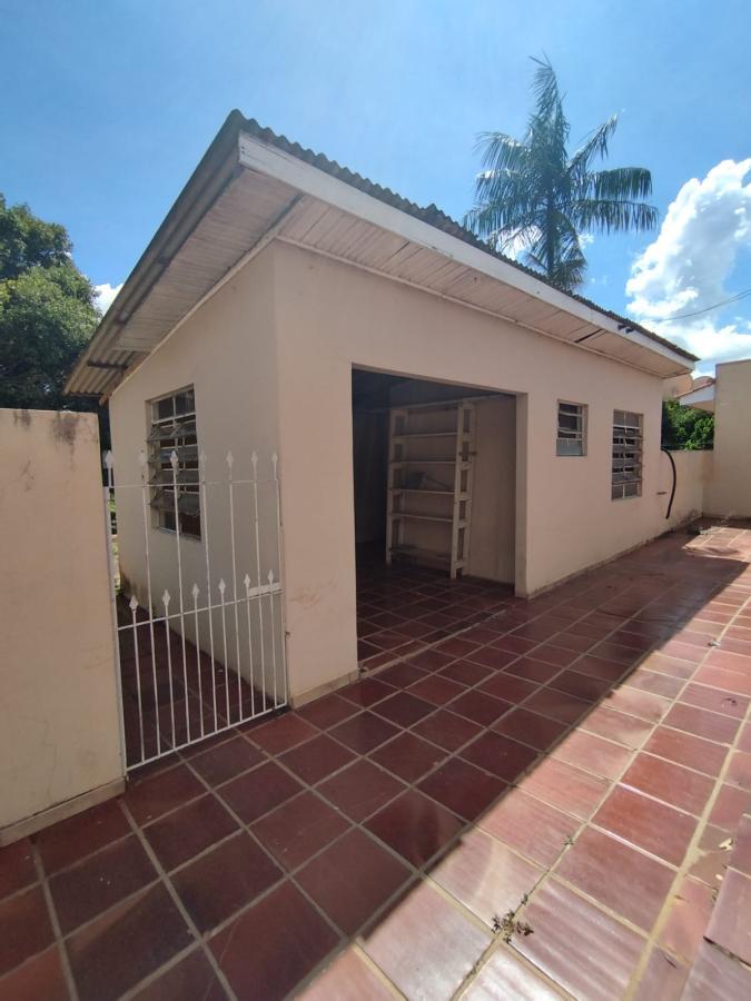 Casa para Venda Ponta Grossa PR bairro Uvaranas 3 dormitórios 1